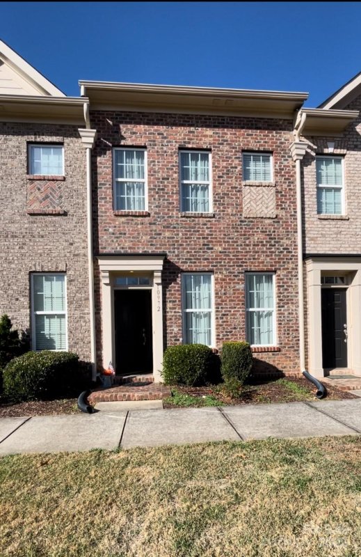 10972 Cedar Walk Lane