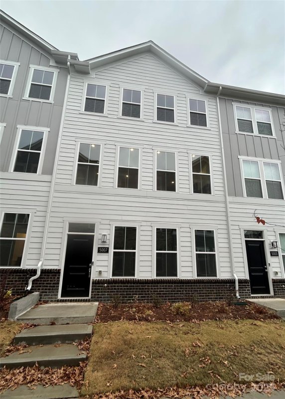 5007 Rill Court