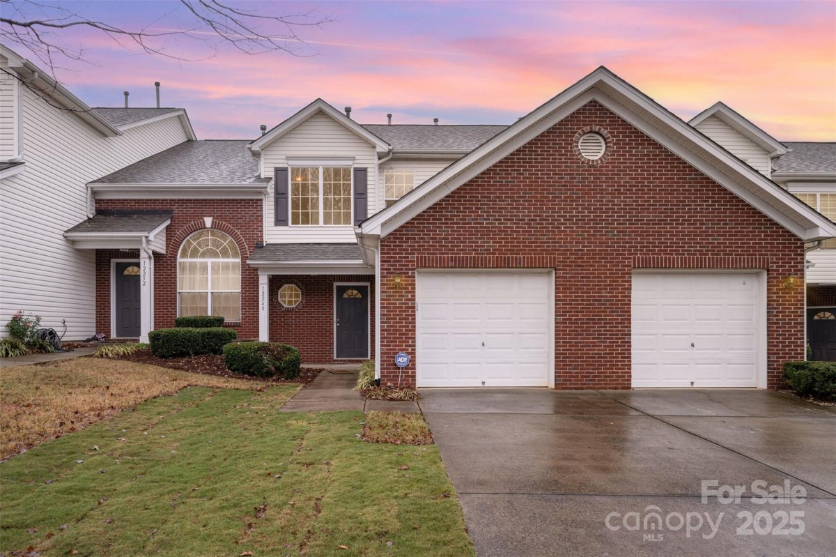 12248 Stratfield Place Circle