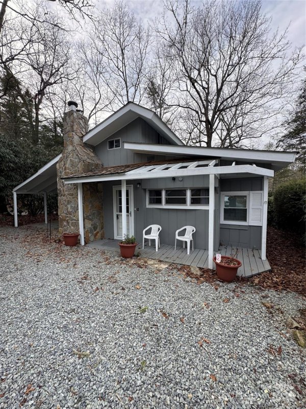 103 Teaberry Lane