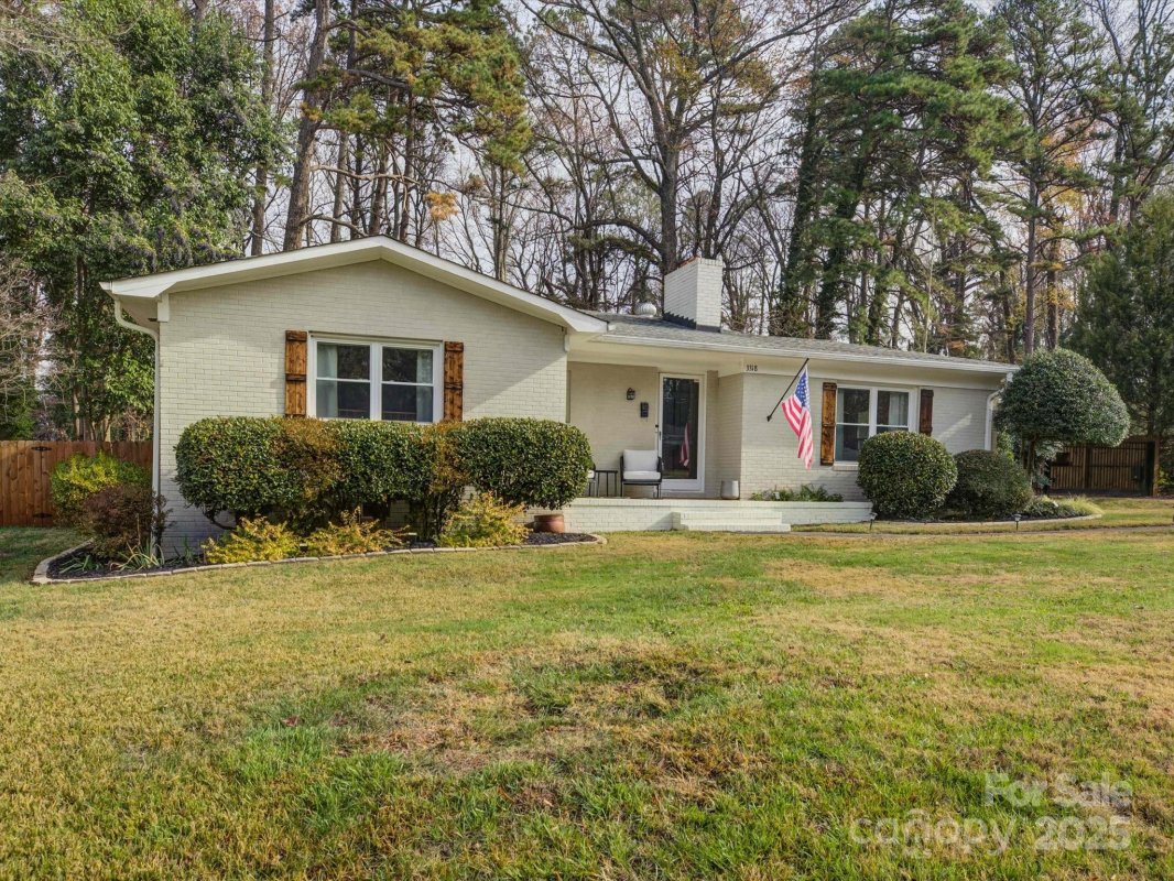 3318 Campbell Drive