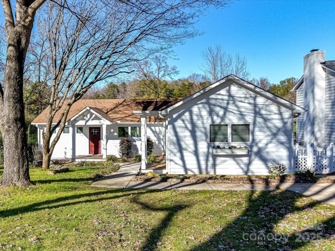 21200 Rio Oro Drive