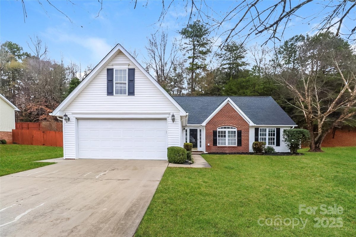 124 Autumn Woods Boulevard