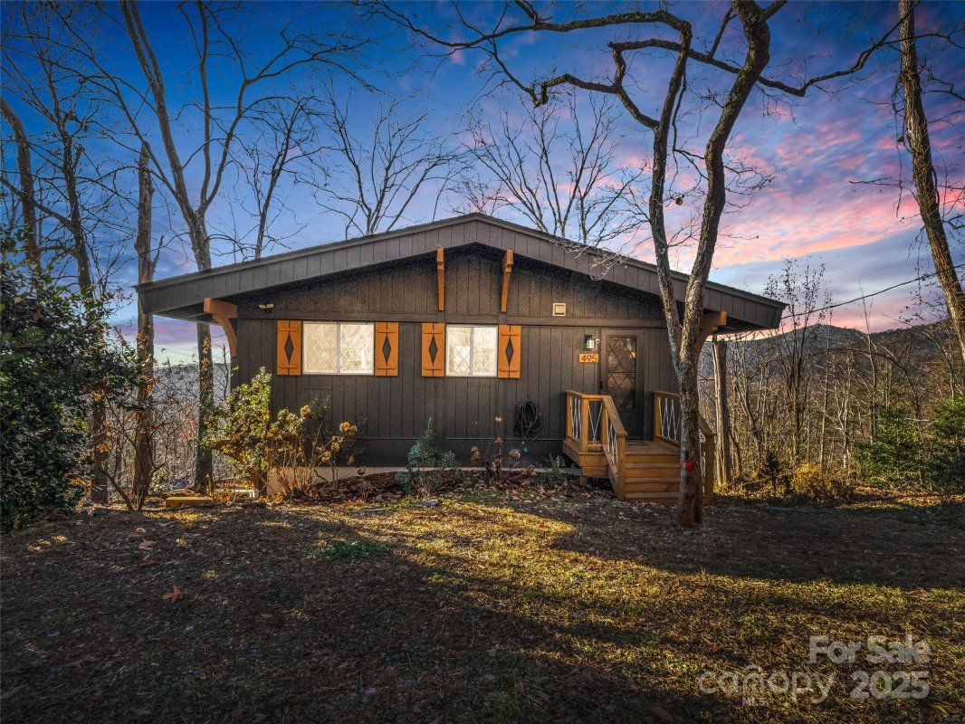 495 Youngs Mountain Drive