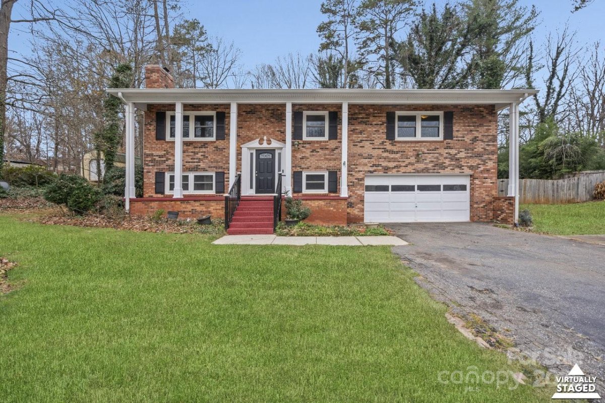 118 Brookmeade Drive