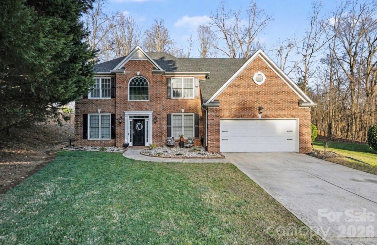 7715 Saddle Trail Lane