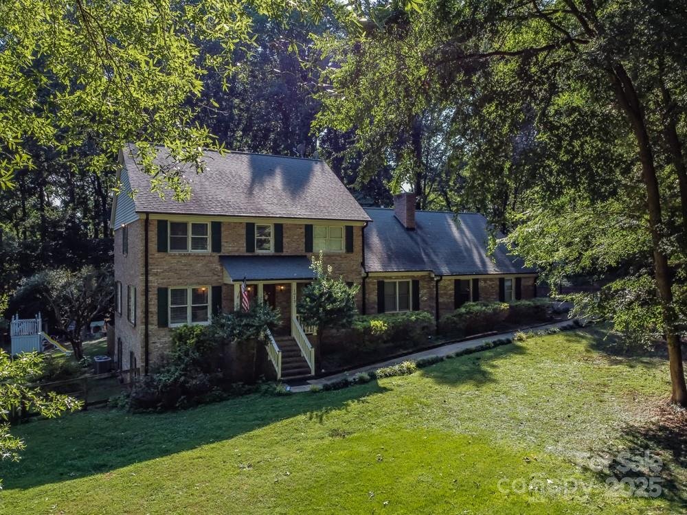 1015 Quail Circle