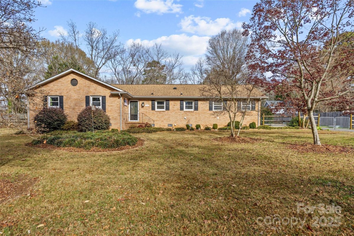 1419 Marlwood Circle