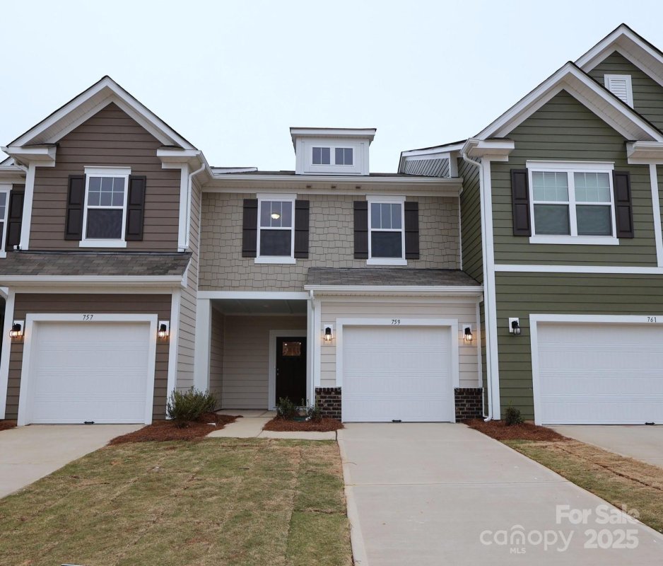 759 Kitfox Drive