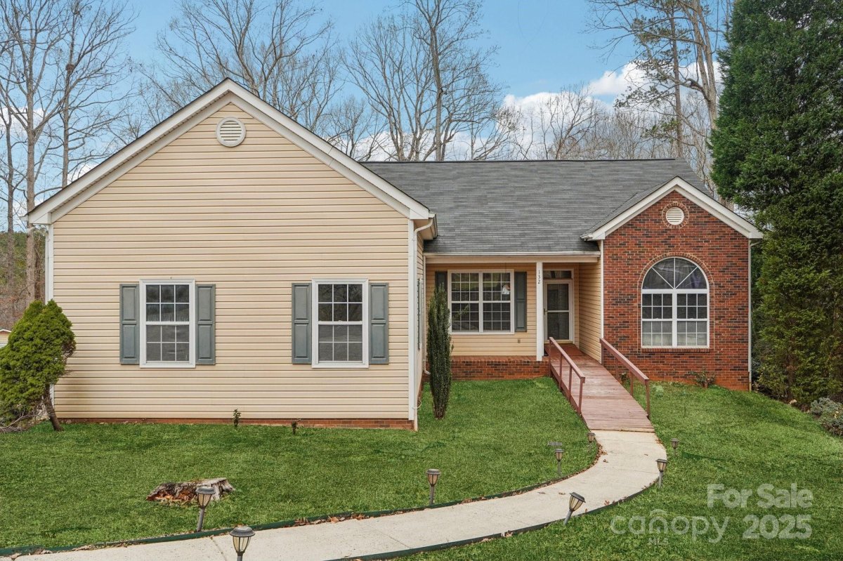 132 Grayrock Drive