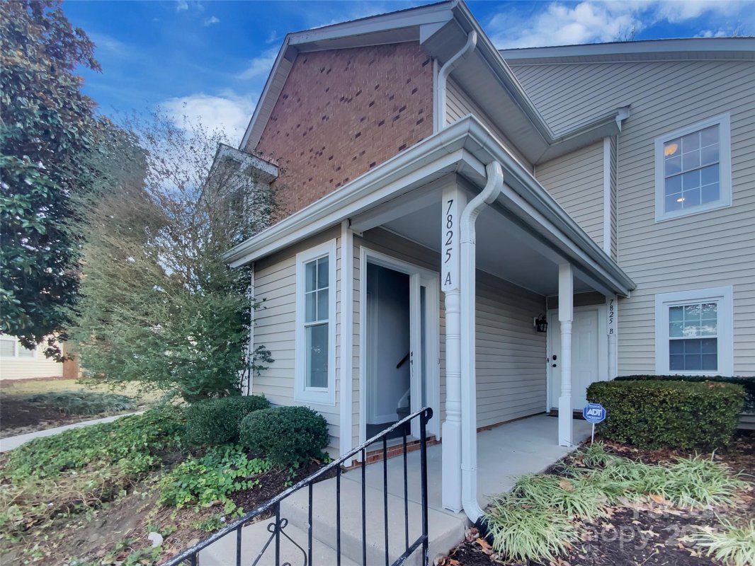 7825 Renaissance Court