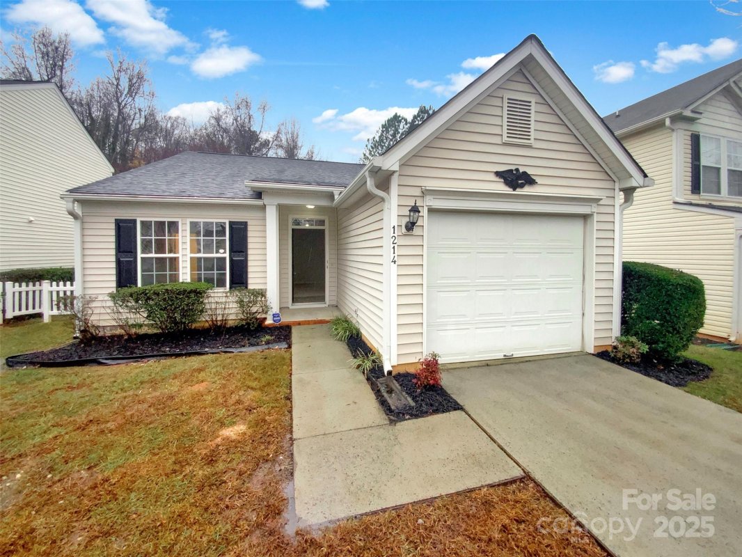 1214 Triece Lane