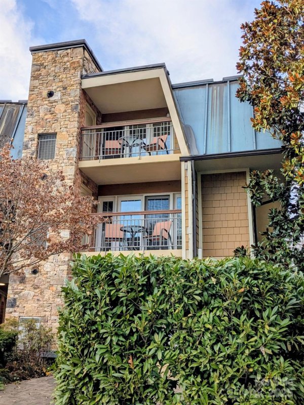 332 Bowling Park Road