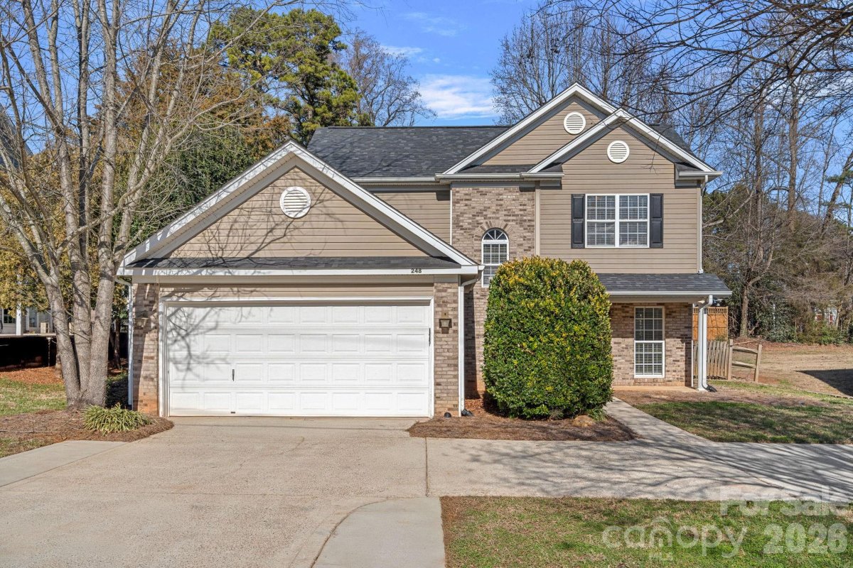 248 Commodore Loop