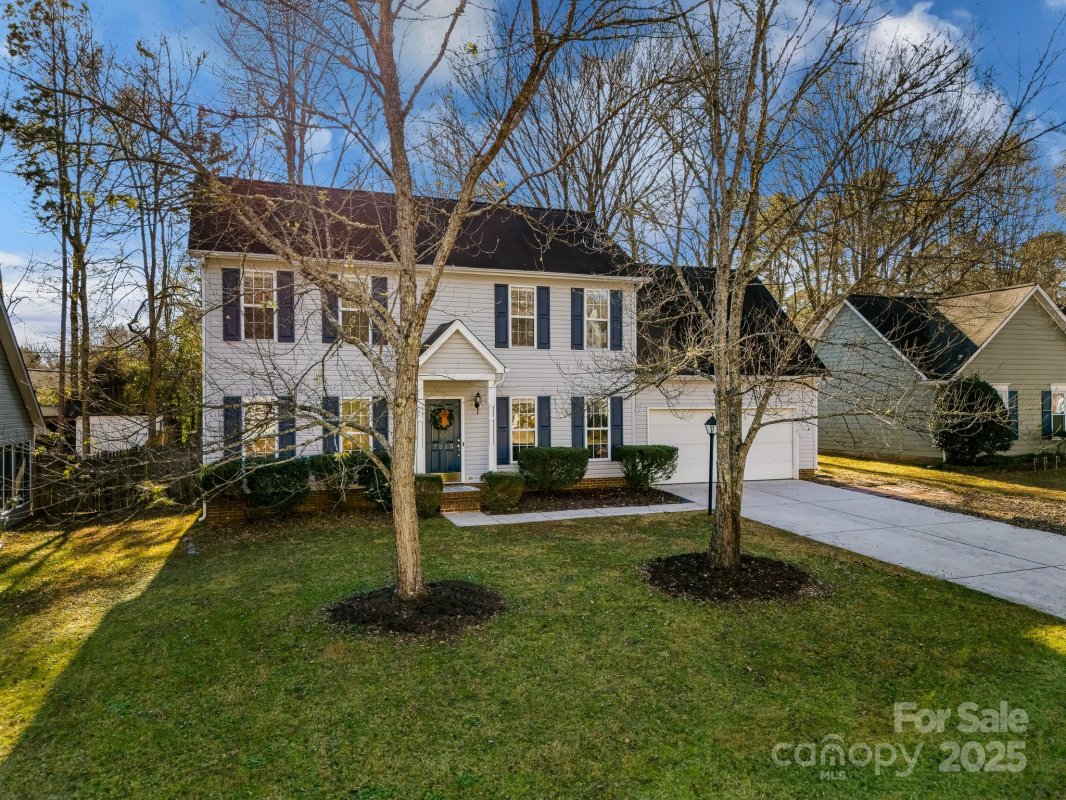 7515 Crestside Lane