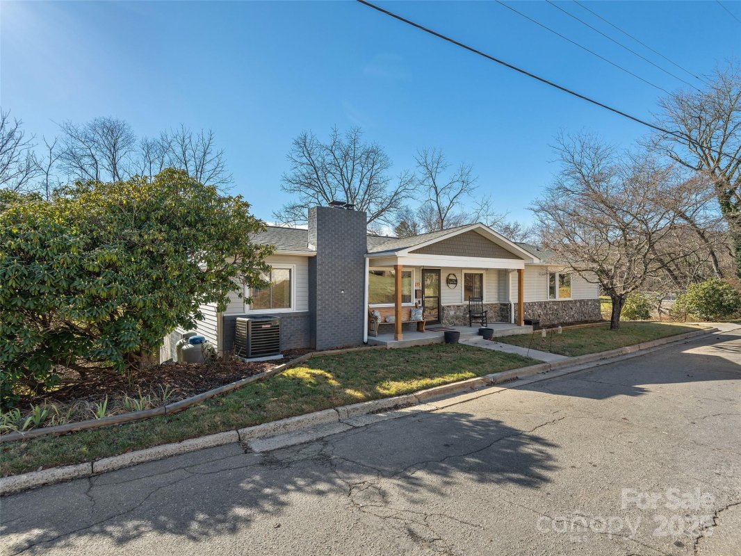 133 Axley Street