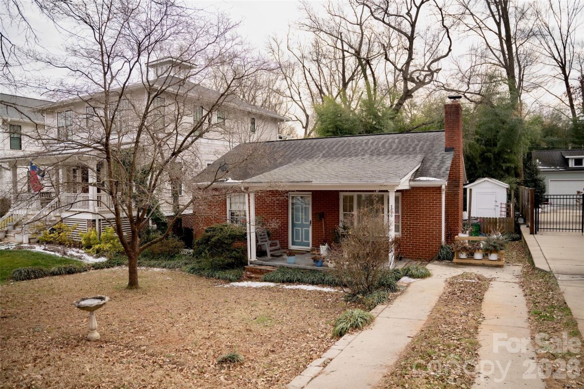2640 Chesterfield Avenue