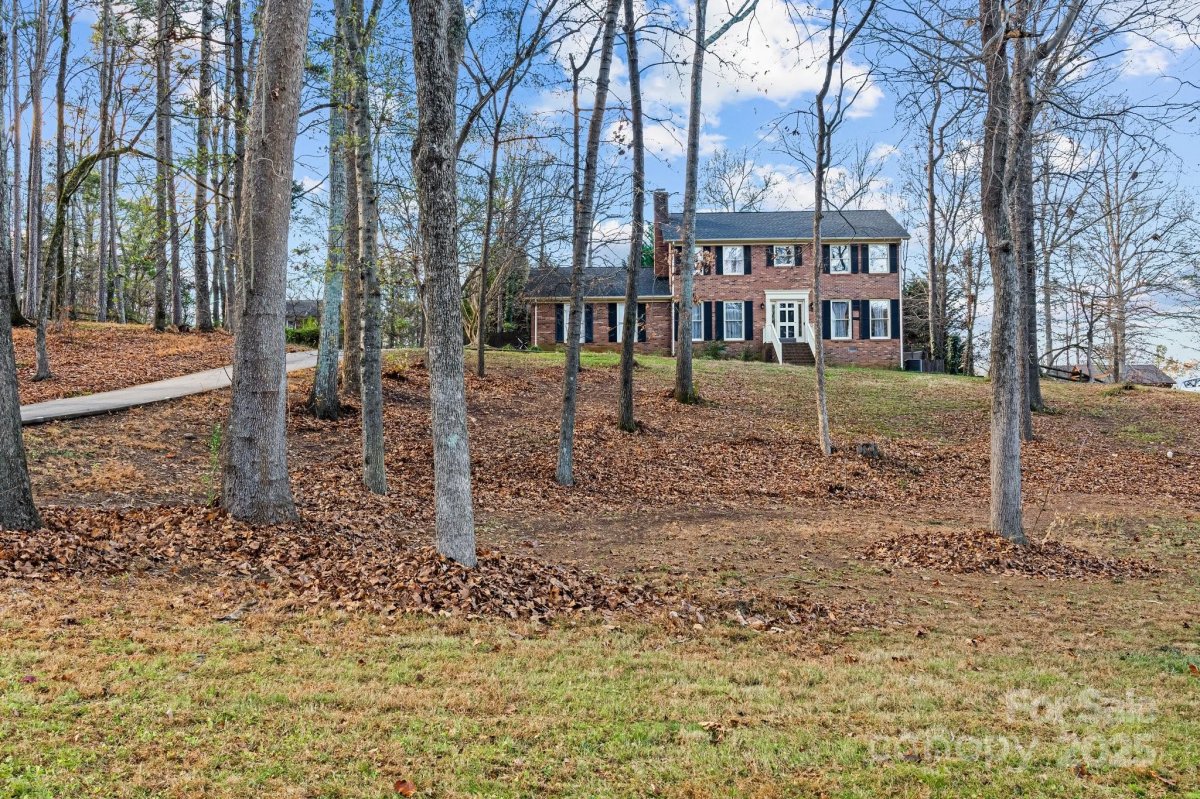 1560 Chatham Court