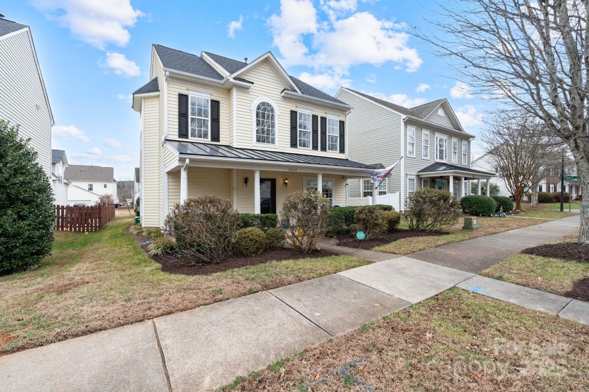 12410 Swan Wings Place