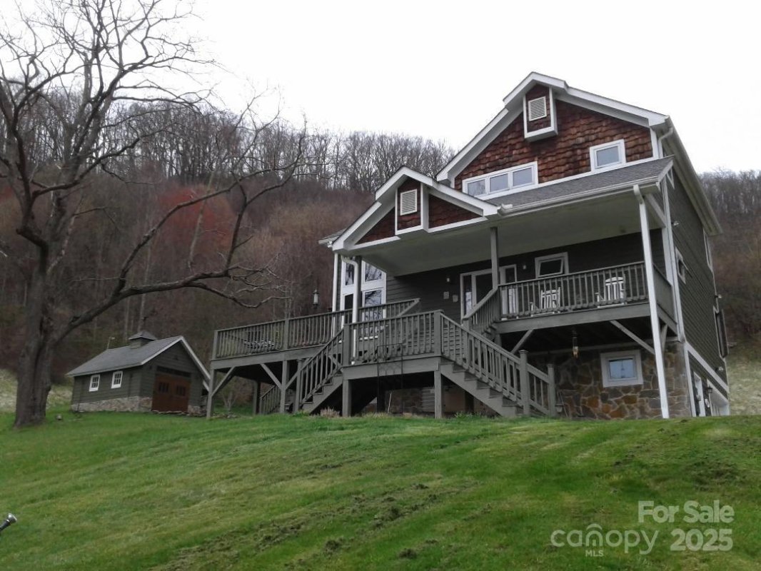 1201 Cathey Cove Road