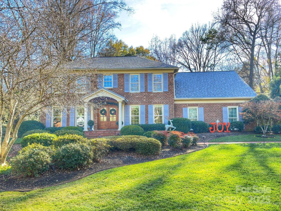 1915 Clematis Drive