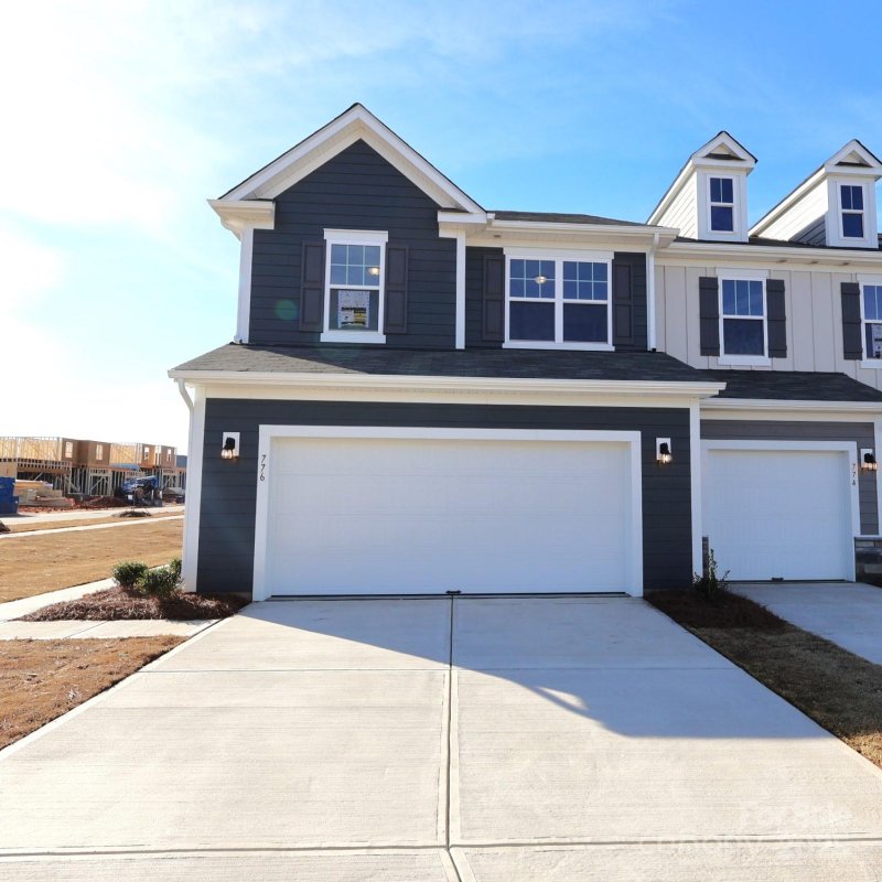 776 Kitfox Drive