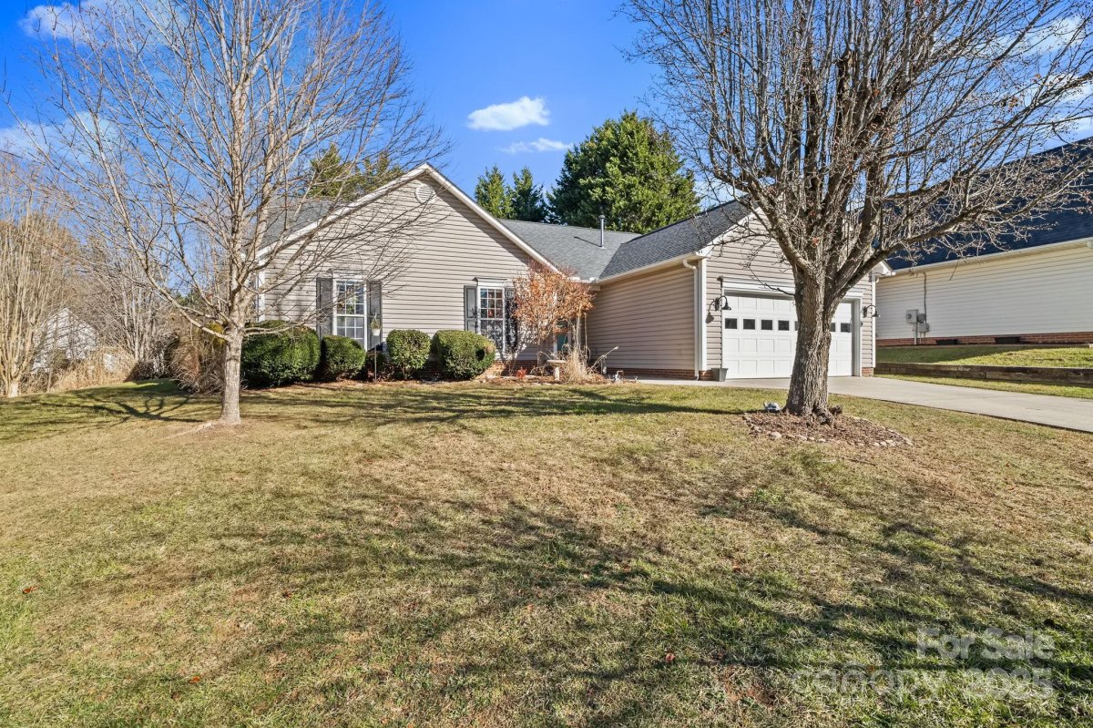 28 Sand Pebble Court