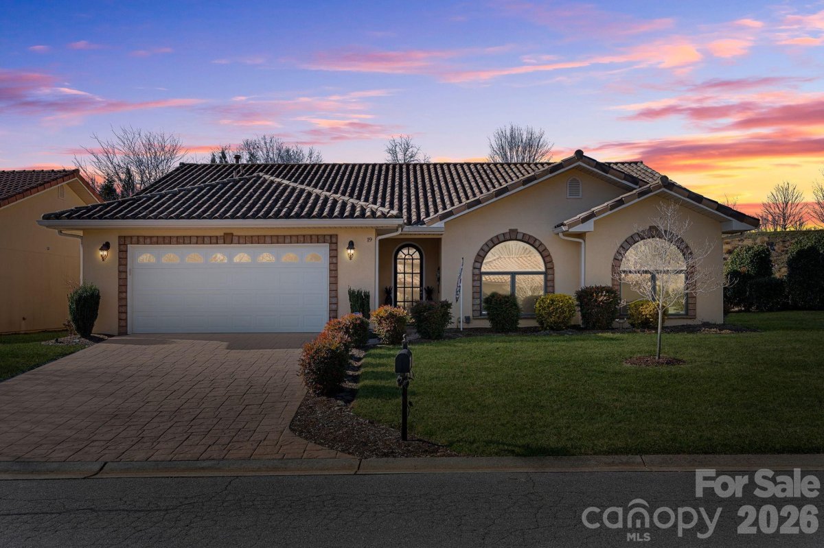 19 Pacifico Drive