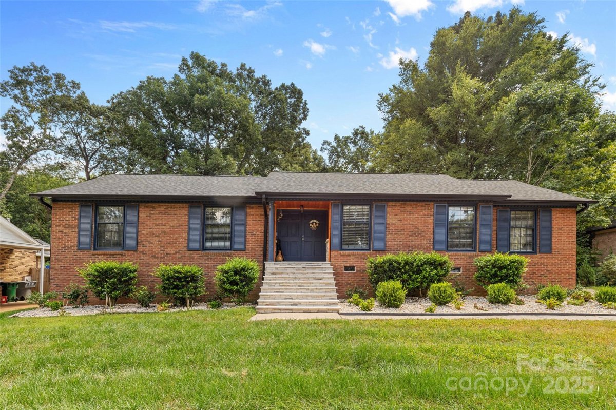 4500 Dawnwood Drive