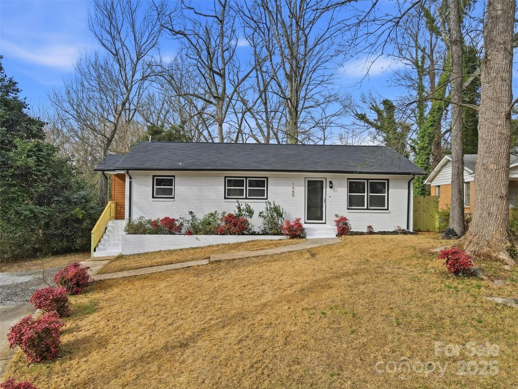 1955 Arnold Drive