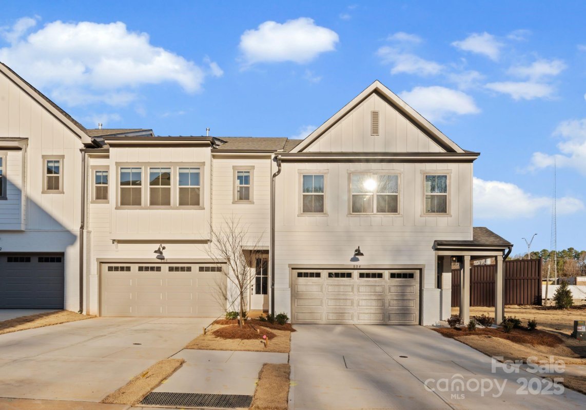808 Garringer Place