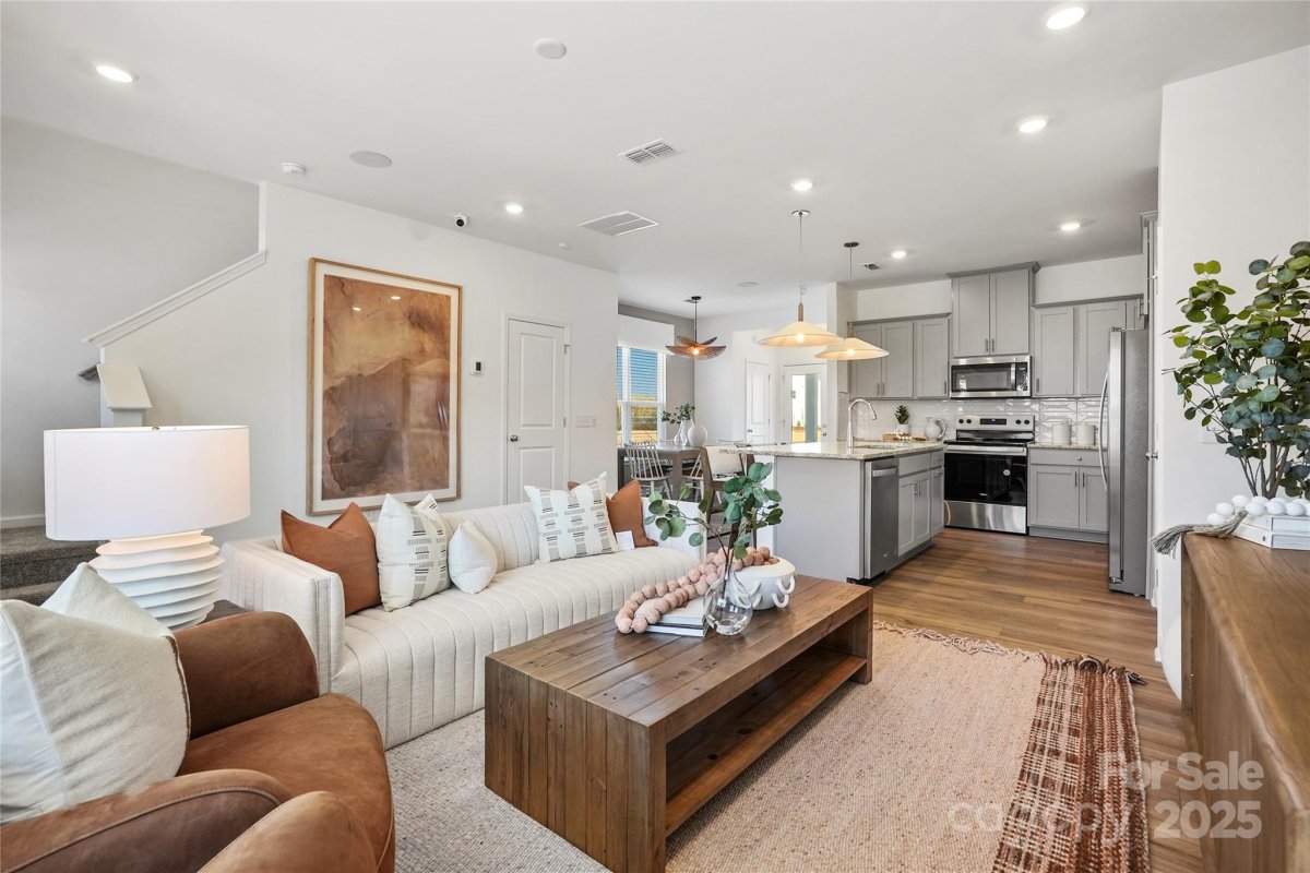 2118 Cobble Court