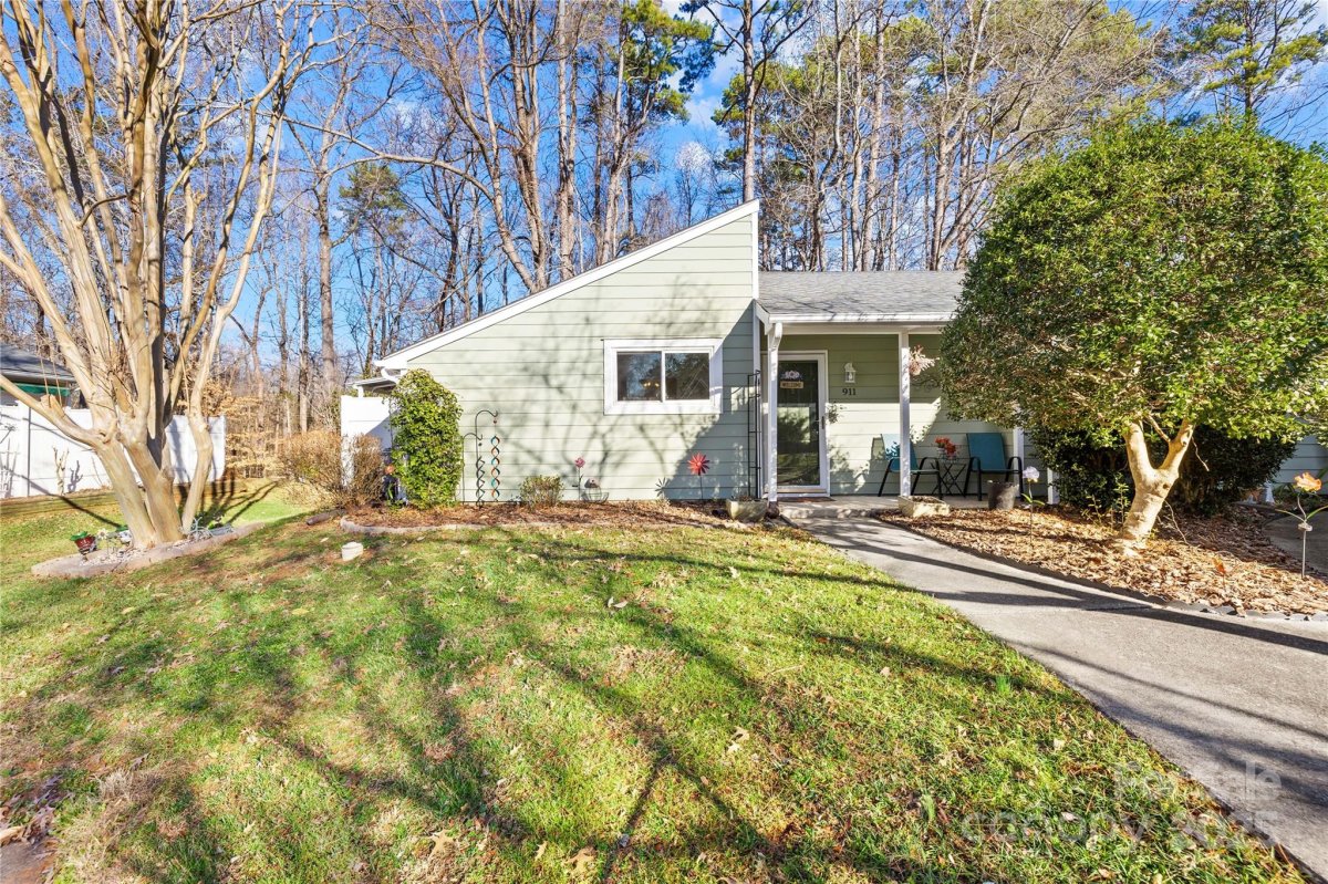 911 Sardis Cove Drive
