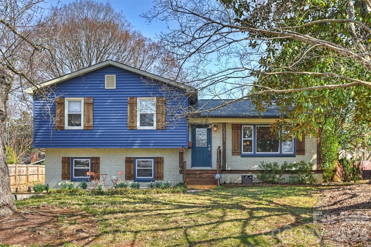 1941 Bentley Place