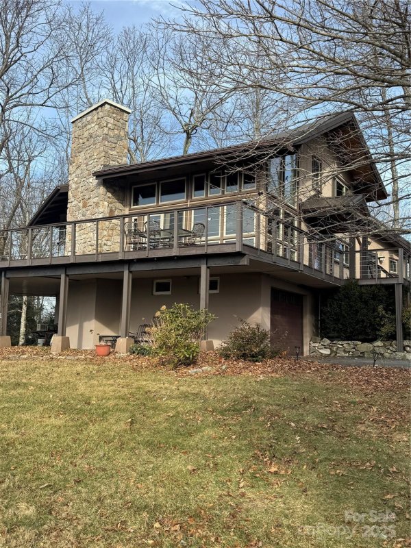 160 Crestwood Circle