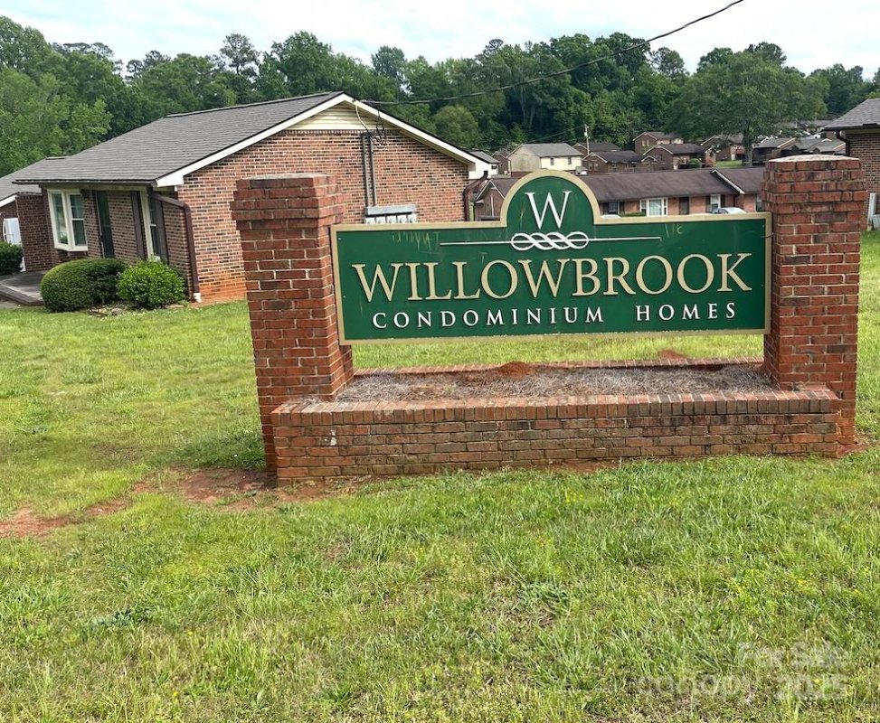 484 Willow Spring Lane
