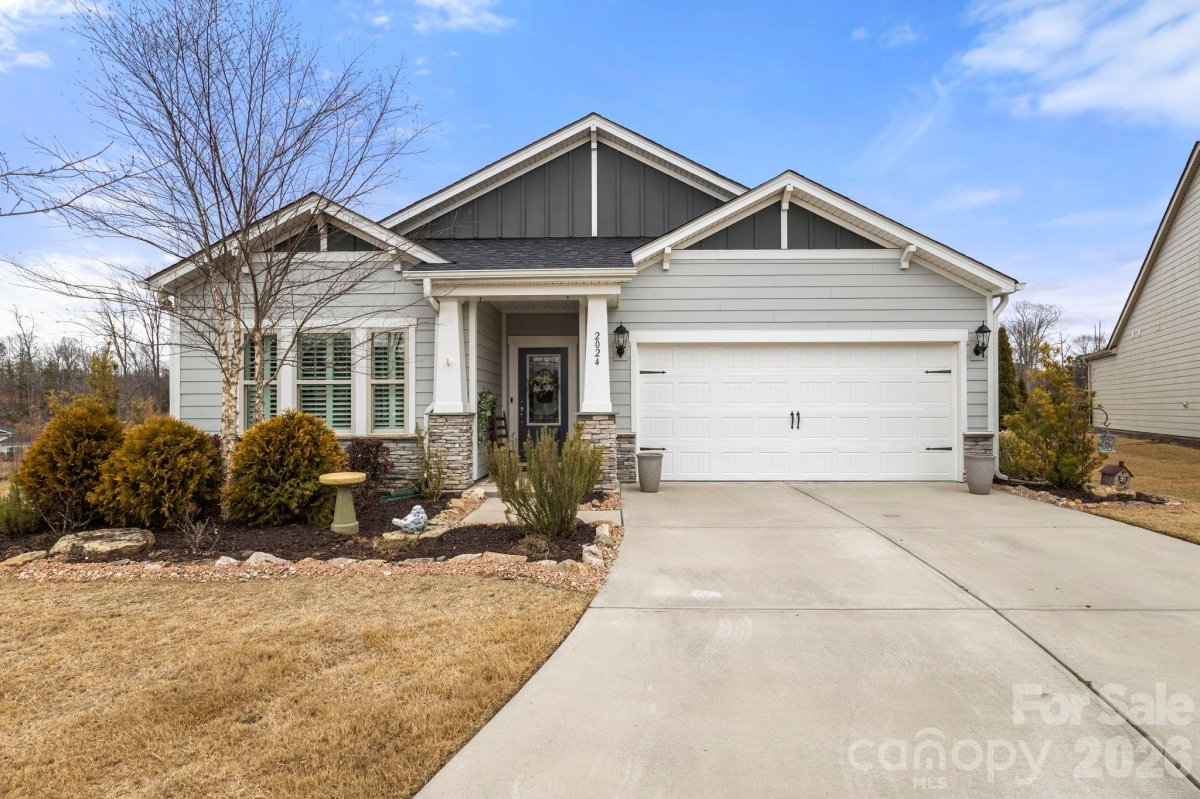 2024 Hyacinth Court