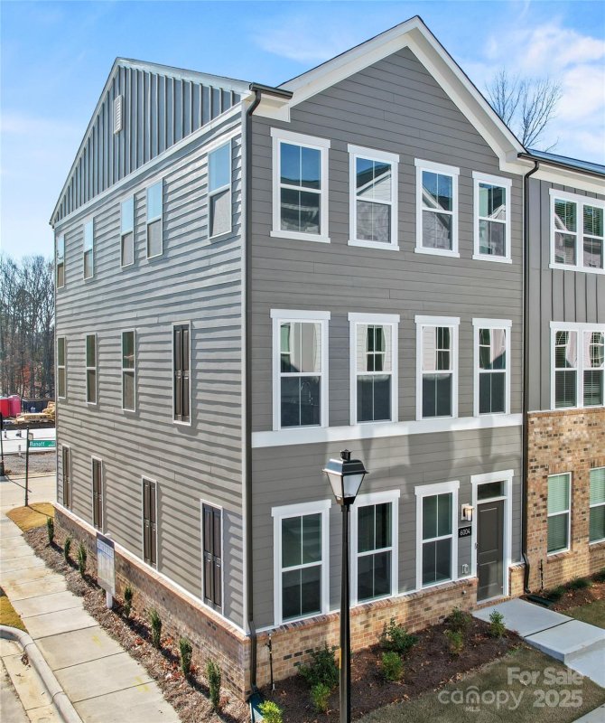 6004 Runoff Court