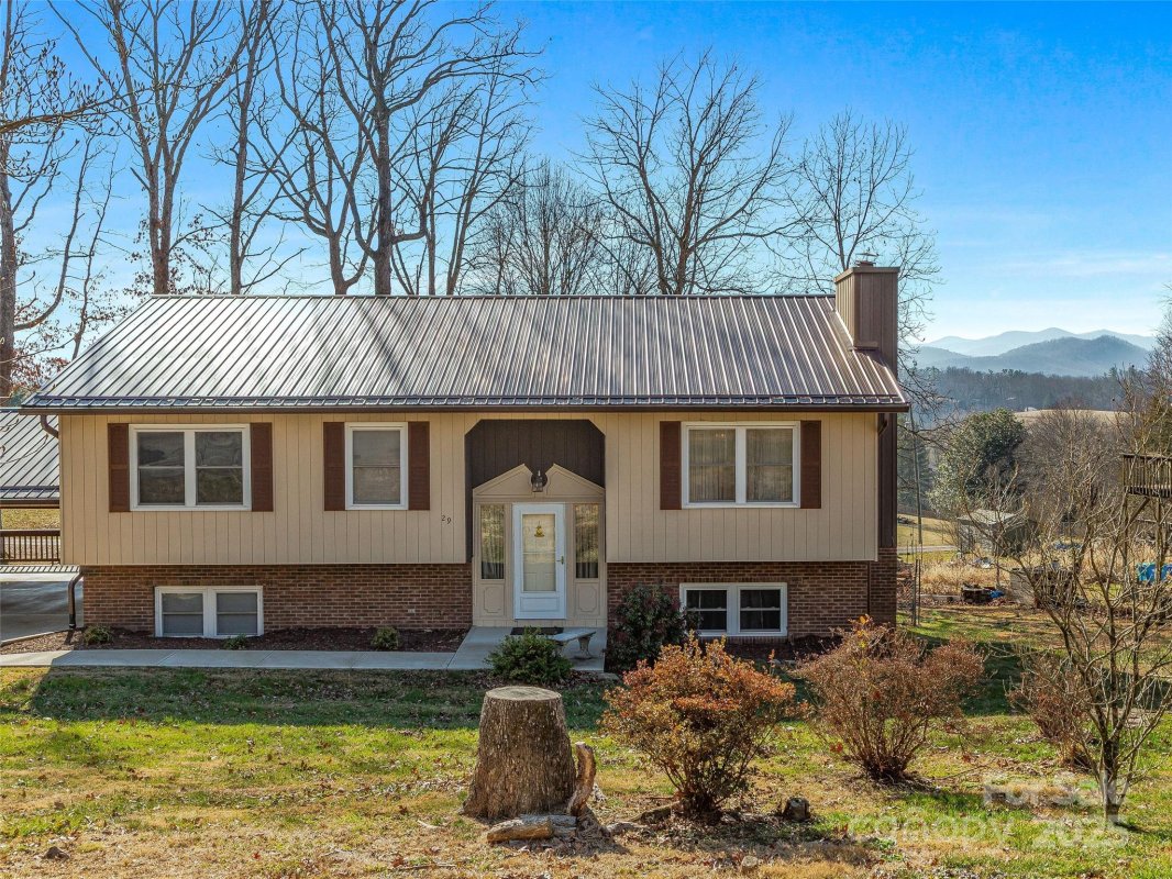 29 Tall Oaks Road