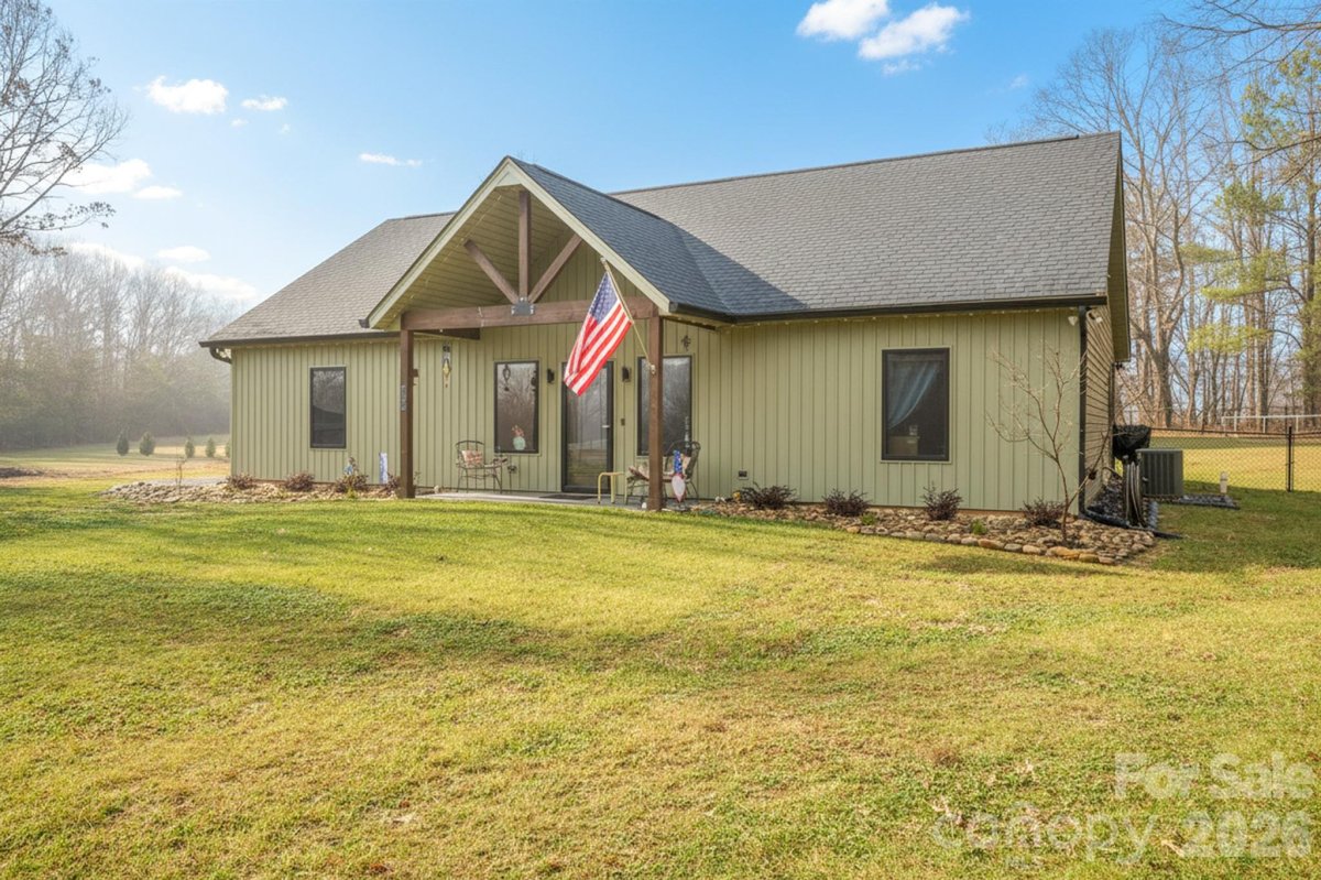 7124 Old Hickory Lane