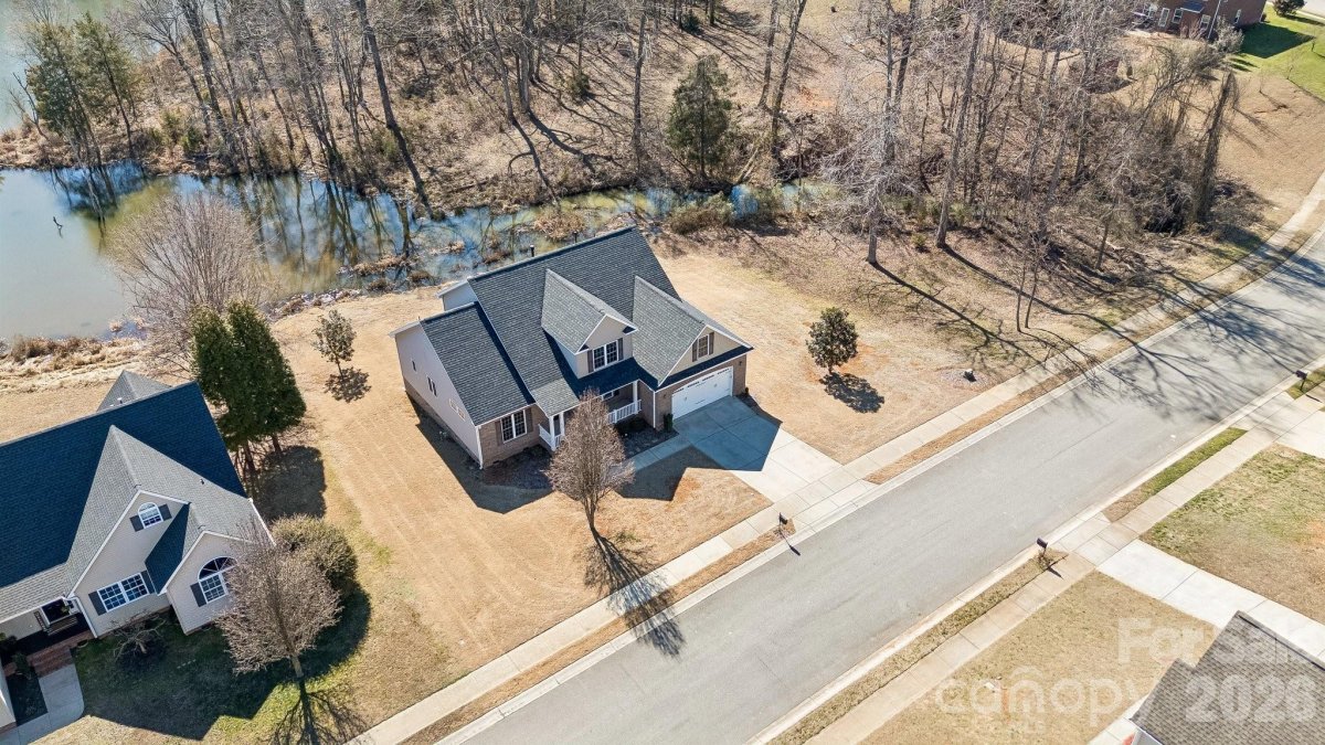 1736 Williamsburg Drive
