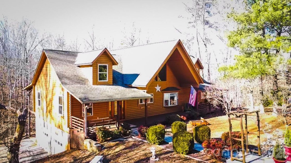 143 Rosewood Lane