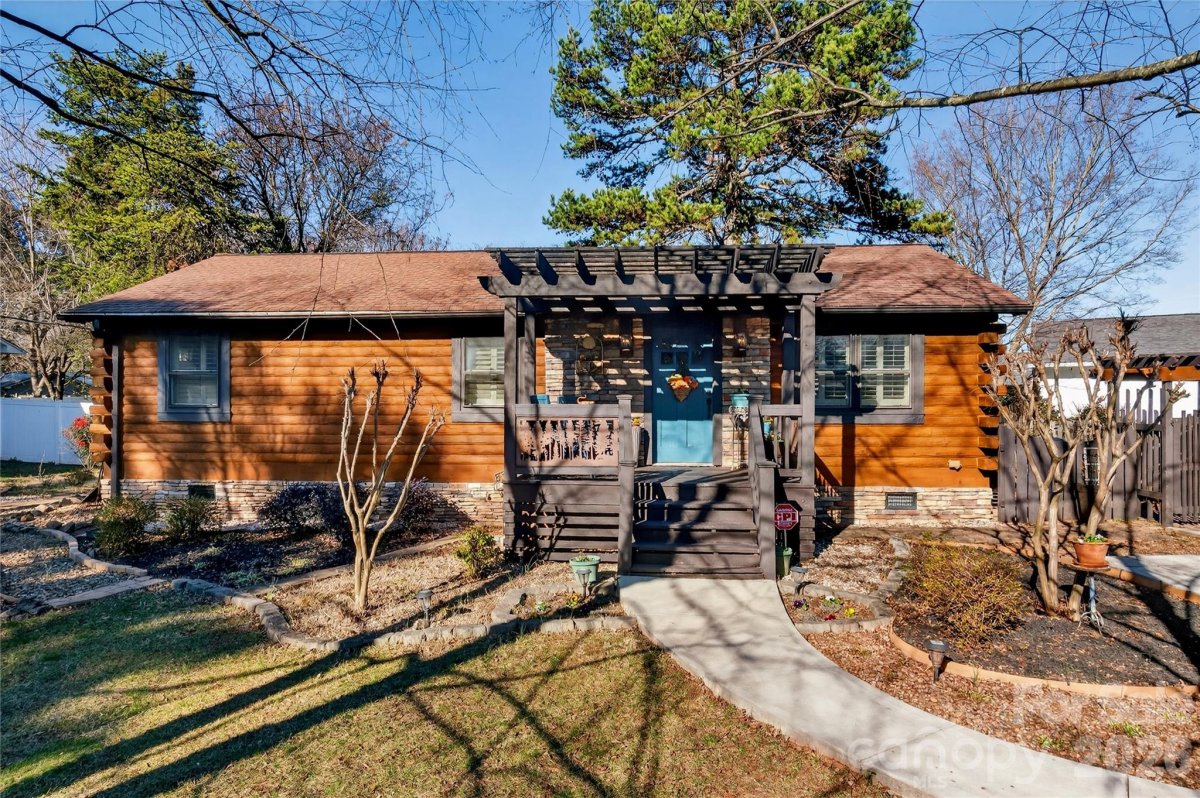 20935 Sierra Vista Drive