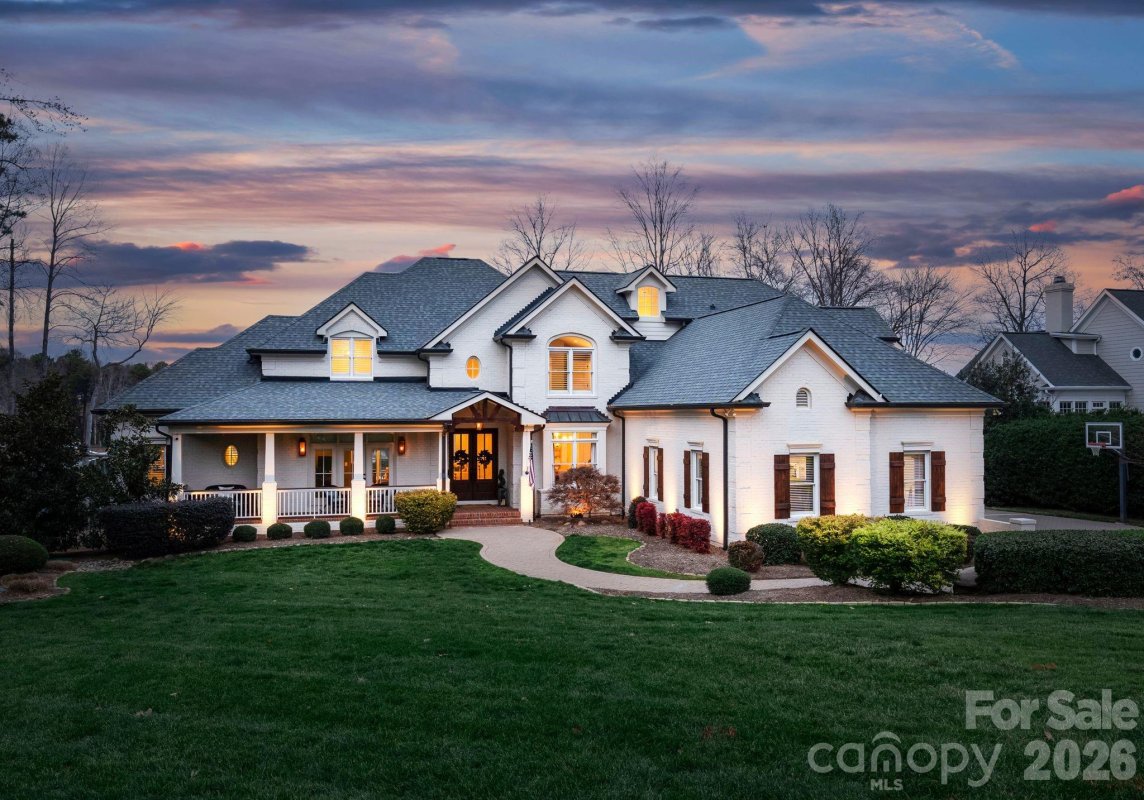 105 Moors End Loop