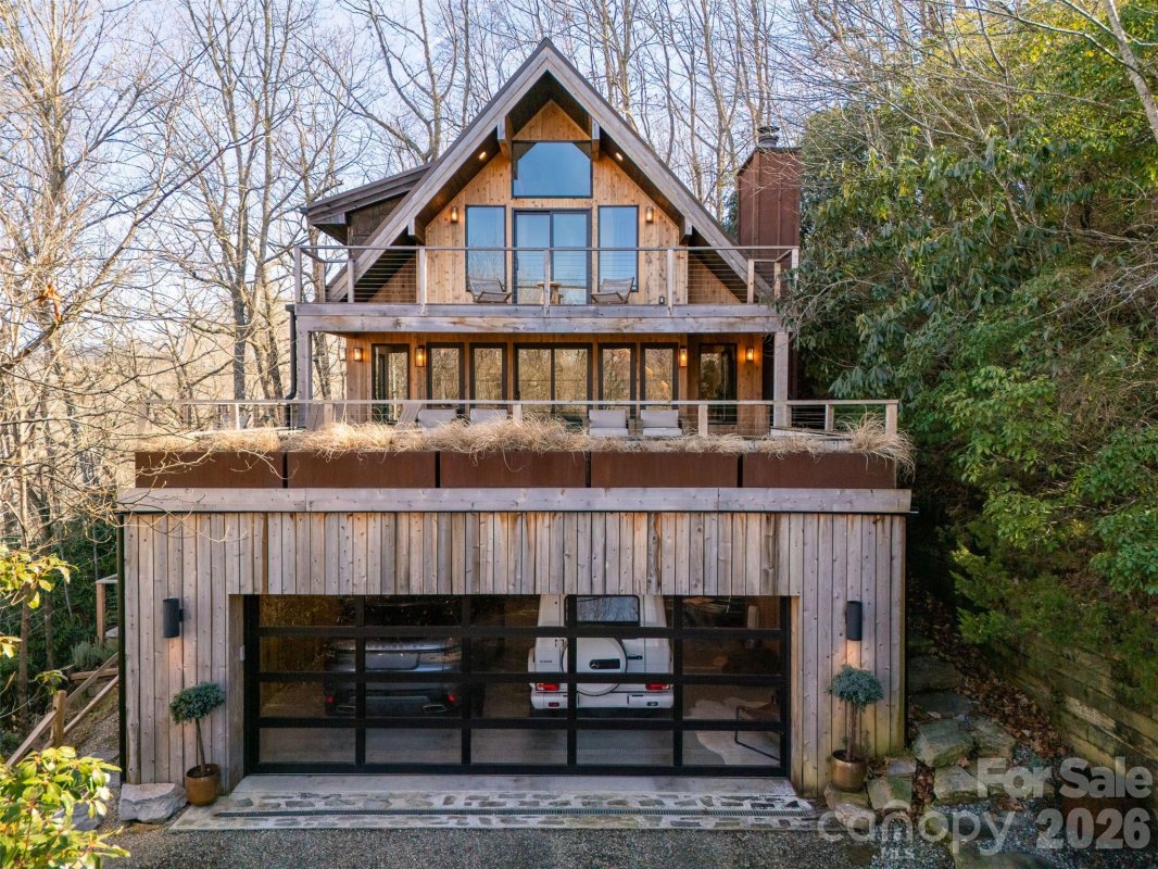 206 Tsisdvna Lane