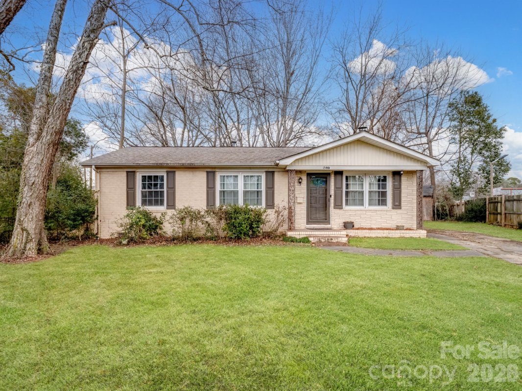 1500 Collier Court