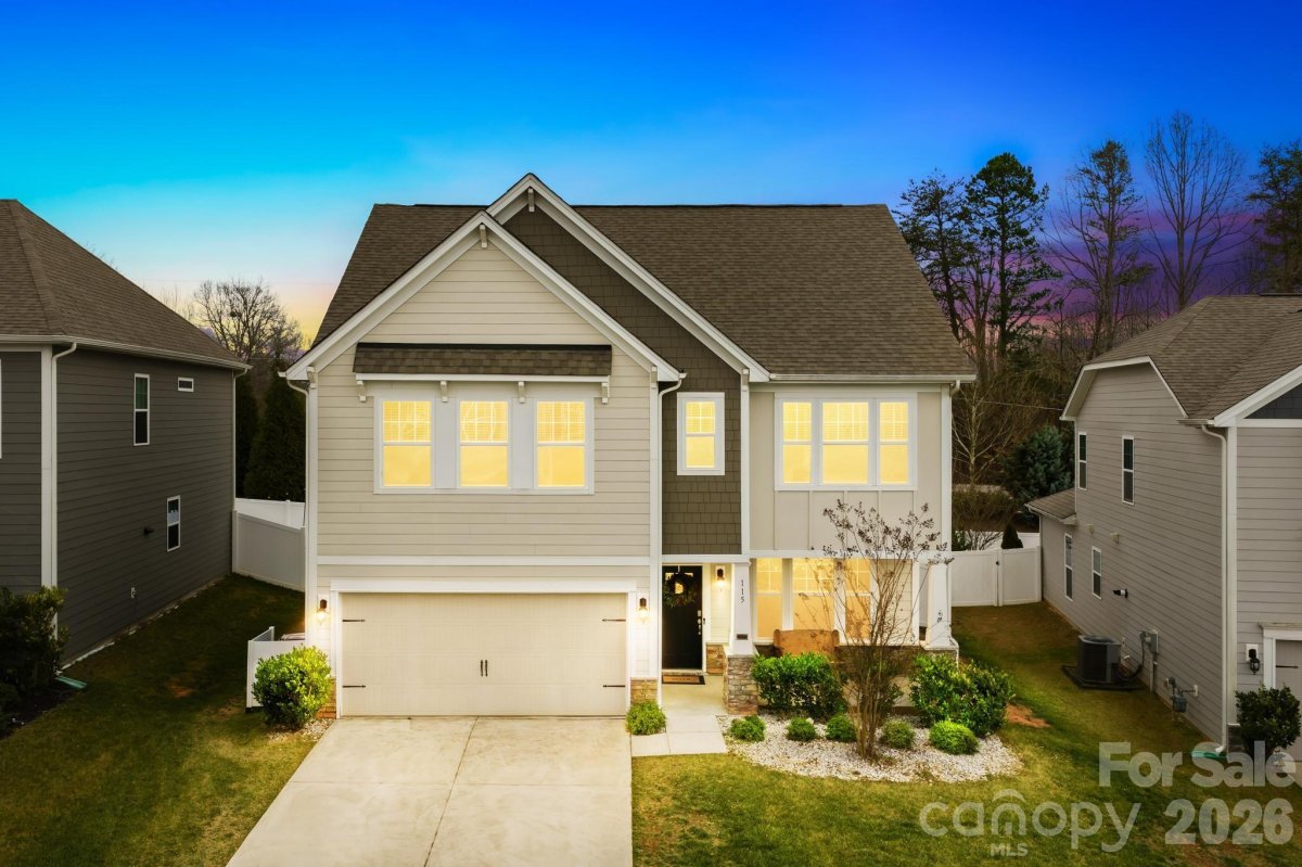 115 W Americana Drive