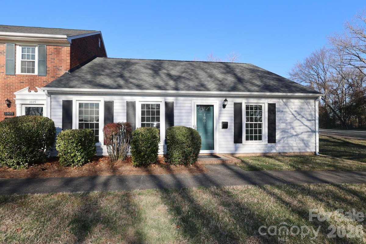 1807 Sabrina Court