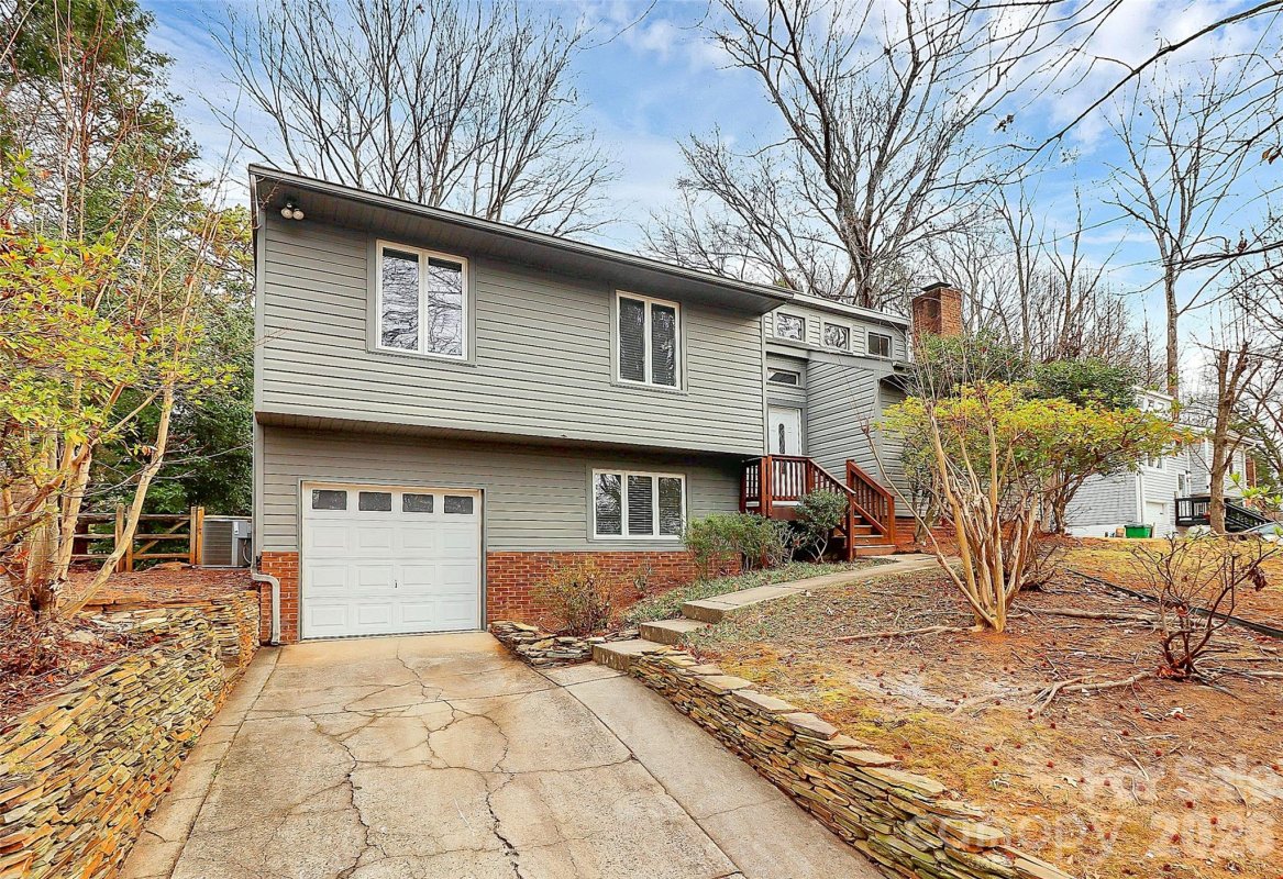 9421 Fairway Ridge Road