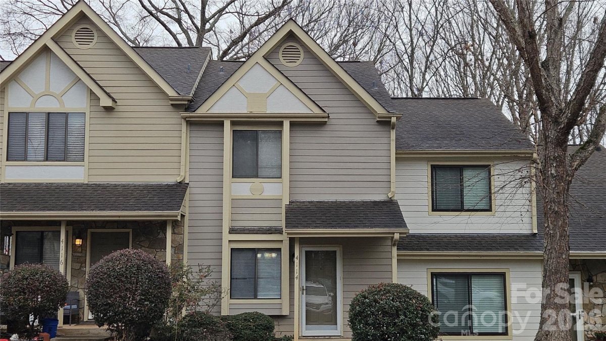 4114 N Course Drive